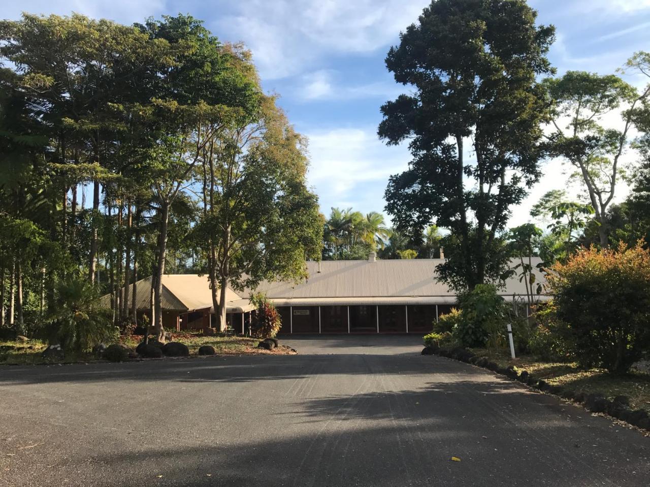 Malanda Lodge Exterior photo
